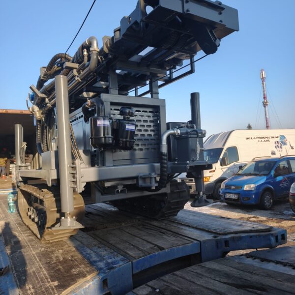 Utilaj de foraj 250 m, foreza, instalatie de foraj 250 de metri